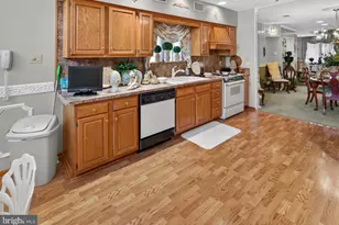 2441 S 13th St, Philadelphia, PA 19148 - Photo 16