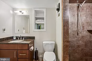 1201 Fitzwater St, Philadelphia, PA 19147 - Photo 20