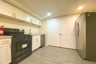 2710 Dothan Plaza, Philadelphia, PA 19153 - Photo 2