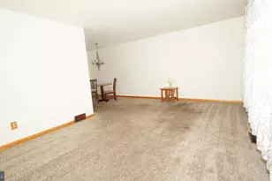 8520 Castor Ave, Philadelphia, PA 19152 - Photo 4