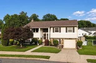 9745 Portis Rd, Philadelphia, PA 19115 - Photo 2