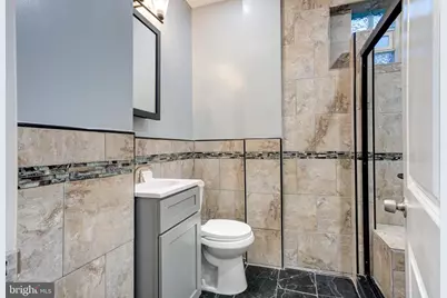 2010 S Chadwick Street, Philadelphia, PA 19145 - Photo 8