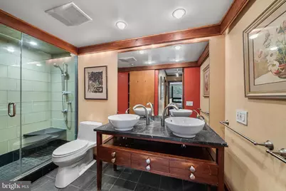 241 S 6th Street #305, Philadelphia, PA 19106 - Photo 32