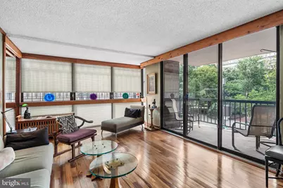 241 S 6th Street #305, Philadelphia, PA 19106 - Photo 4