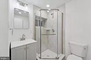 812 W Roosevelt Blvd, Philadelphia, PA 19140 - Photo 2