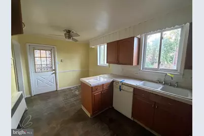 941 E Slocum Street, Philadelphia, PA 19150 - Photo 10