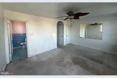 941 E Slocum Street, Philadelphia, PA 19150 - Photo 32