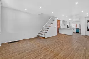 5637 N Warnock St, Philadelphia, PA 19141 - Photo 4