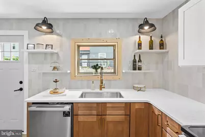 1417 S Bouvier Street, Philadelphia, PA 19146 - Photo 12