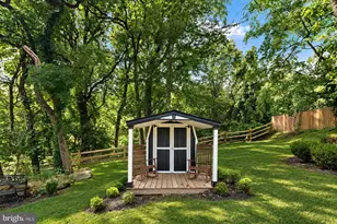 8506 Parkwood Ln, Philadelphia, PA 19128 - Photo 46