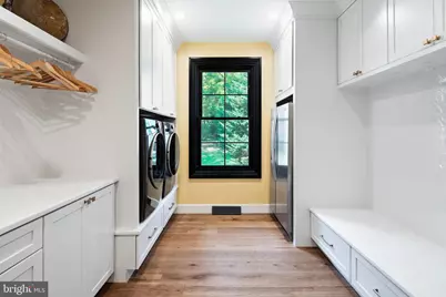 8506 Parkwood Lane, Philadelphia, PA 19128 - Photo 14