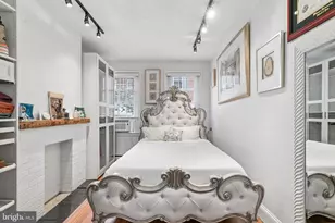 320 S Juniper St, Philadelphia, PA 19107 - Photo 8