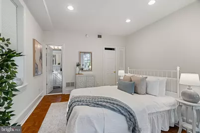 2308 Spruce Street #2310B, Philadelphia, PA 19103 - Photo 12
