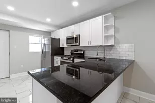 1602 S LeCount St, Philadelphia, PA 19145 - Photo 8