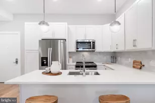 52 W Washington Ln, Philadelphia, PA 19144 - Photo 10