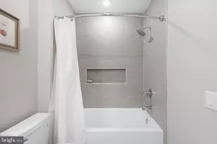 52 W Washington Ln, Philadelphia, PA 19144 - Photo 20