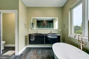 2536 E Madison St, Philadelphia, PA 19134 - Photo 20