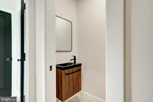 2536 E Madison St, Philadelphia, PA 19134 - Photo 8