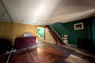 230 E Fariston Dr, Philadelphia, PA 19120 - Photo 4