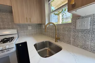 1322 McClellan St, Philadelphia, PA 19148 - Photo 8