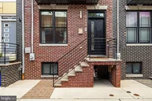 1325 S Cleveland St, Philadelphia, PA 19146 - Photo 2