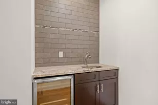 1325 S Cleveland St, Philadelphia, PA 19146 - Photo 28
