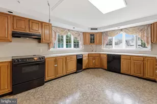 8027 Narvon St, Philadelphia, PA 19136 - Photo 10