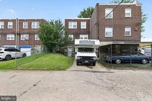 2003 Oakmont St, Philadelphia, PA 19152 - Photo 32