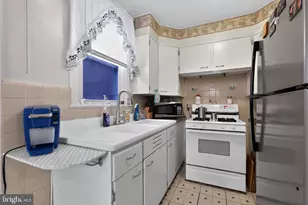 2003 Oakmont St, Philadelphia, PA 19152 - Photo 10