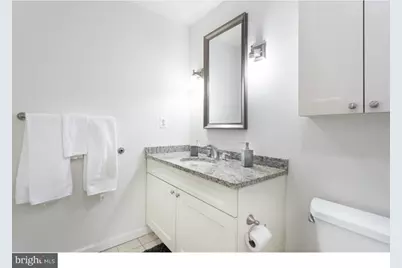 230 N 21st Street #505, Philadelphia, PA 19103 - Photo 8