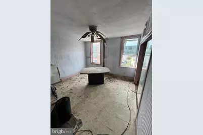 2207 W Oxford Street, Philadelphia, PA 19121 - Photo 2