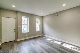 160 East St, Philadelphia, PA 19127 - Photo 4