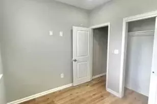 2215 N 10th St, Philadelphia, PA 19133 - Photo 2