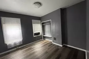 1038 W Monmouth St, Philadelphia, PA 19133 - Photo 8