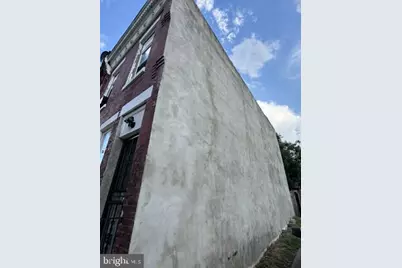1038 W Monmouth Street, Philadelphia, PA 19133 - Photo 2