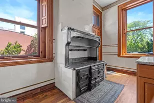 2201 Green St, Philadelphia, PA 19130 - Photo 14