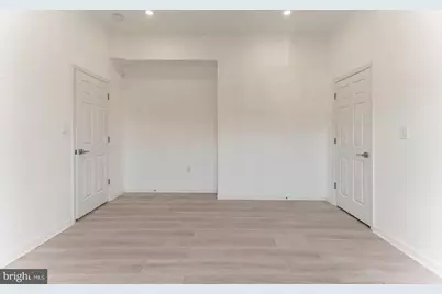 2401 S Alder Street #2, Philadelphia, PA 19148 - Photo 6