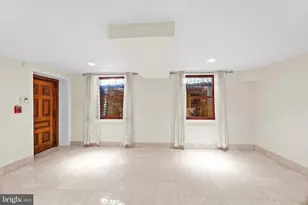 2201 Green St, Philadelphia, PA 19130 - Photo 10