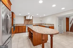 2201 Green St, Philadelphia, PA 19130 - Photo 4
