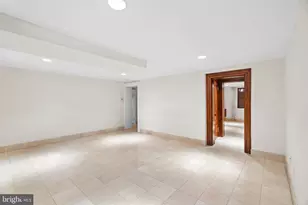 2201 Green St, Philadelphia, PA 19130 - Photo 14