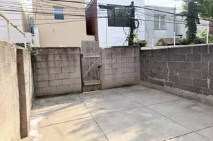 810 Watkins St, Philadelphia, PA 19148 - Photo 10