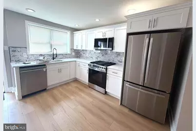 810 Watkins Street, Philadelphia, PA 19148 - Photo 2