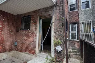 2022 S Simpson St, Philadelphia, PA 19142 - Photo 10