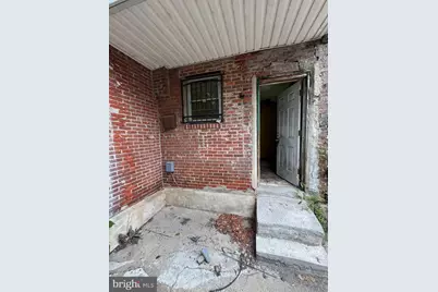 2022 S Simpson Street, Philadelphia, PA 19142 - Photo 8