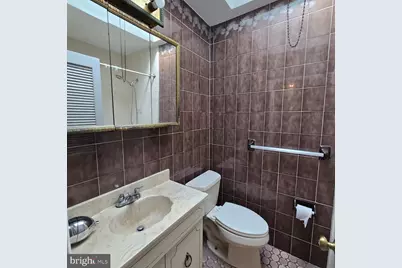 406 Hermit Street, Philadelphia, PA 19128 - Photo 2