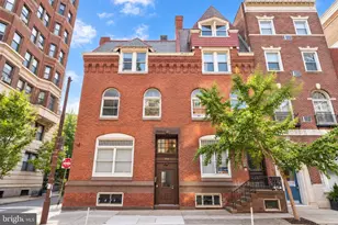 242 S 13th St, Philadelphia, PA 19107 - Photo 2