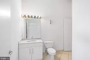 2200 Arch St, Philadelphia, PA 19103 - Photo 24