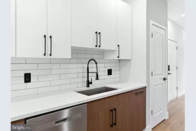 861 N 15th Street, Philadelphia, PA 19130 - Photo 8