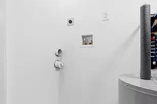 861 N 15th St, Philadelphia, PA 19130 - Photo 16