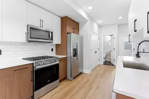 861 N 15th St, Philadelphia, PA 19130 - Photo 24